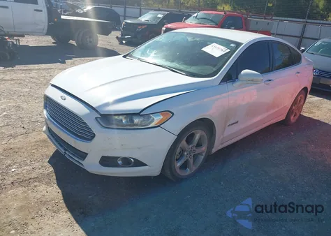 2013 Ford Fusion Hybrid Se z USA, uszkodzony, nr VIN 3FA6P0LU5DR370604